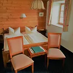 发尔肯史丹马兹葛赖史外葛卡斯托夫旅馆 弗林茨巴赫