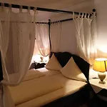 发尔肯史丹马兹葛赖史外葛卡斯托夫旅馆 3*